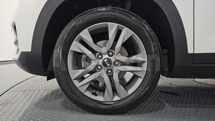 Kia Seltos 2022 — 5
