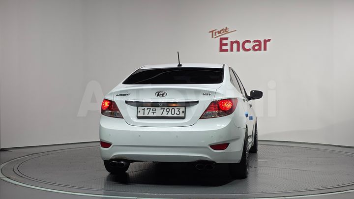 Hyundai Accent 2014 — 4