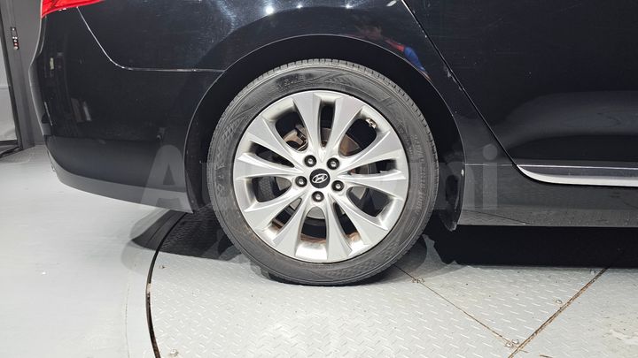 Hyundai Grandeur 2011 — 5