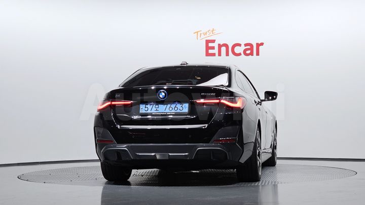 BMW i4 2022 — 4