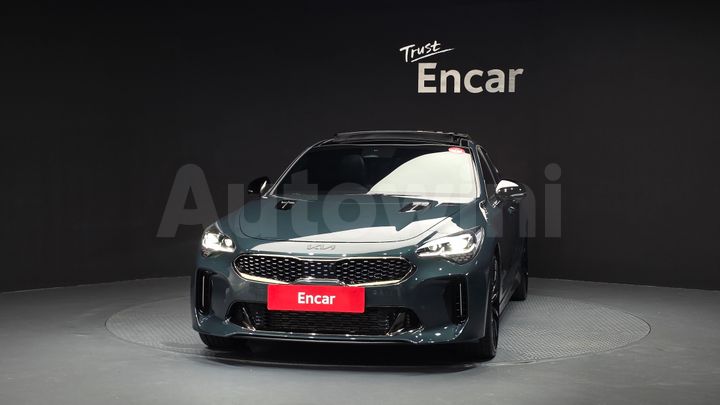 Kia Stinger 2023 — 3