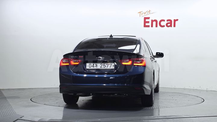 Chevrolet Malibu 2017 — 4