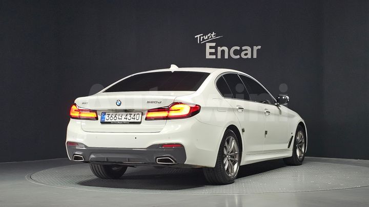 BMW 5 Series 2018 — 2