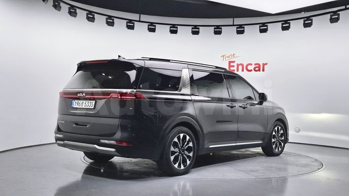 Kia Carnival 2022 — 2