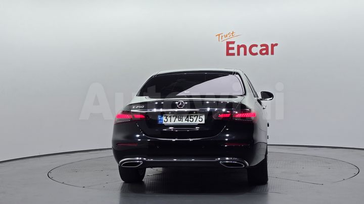 Mercedes-Benz E Class 2021 — 4