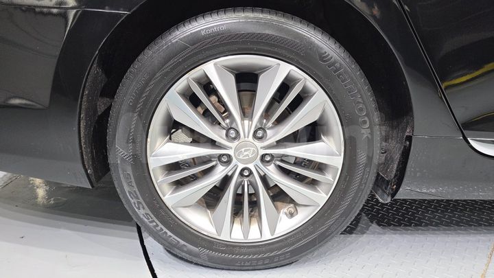 Hyundai Grandeur 2015 — 5
