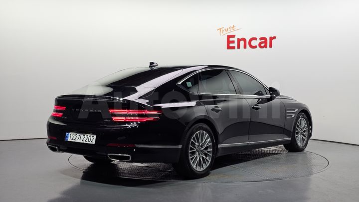 Genesis G80 2023 — 2