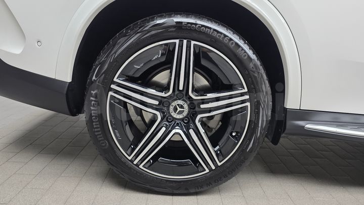 Mercedes Benz GLC Class 2024 — 4