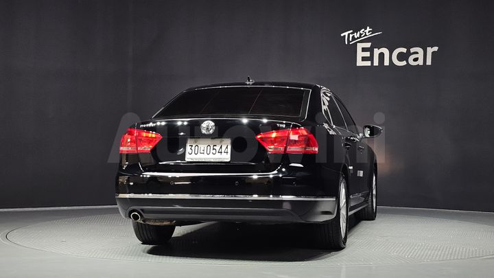Volkswagen Passat 2015 — 4
