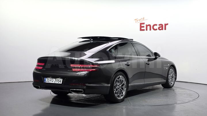 Genesis G80 2022 — 2