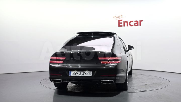 Genesis G80 2022 — 4
