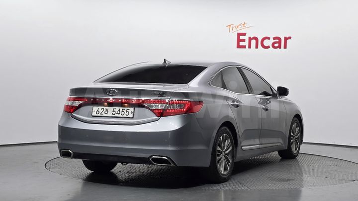 Hyundai Grandeur 2015 — 2