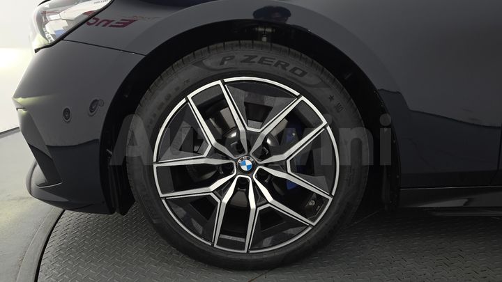 BMW 5 Series 2026 — 5
