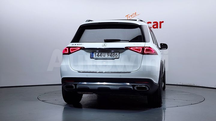 Mercedes Benz GLE Class 2023 — 4