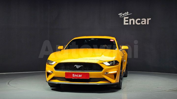 Ford Mustang 2022 — 3