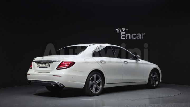 Mercedes Benz E Class 2019 — 2
