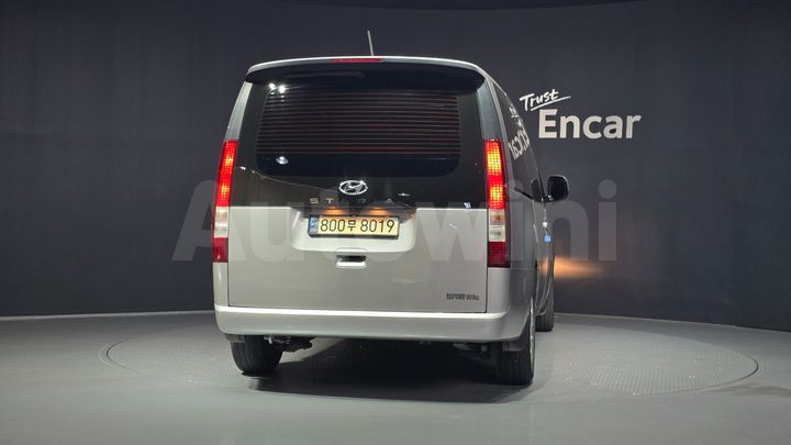 Hyundai Staria 2022 — 5