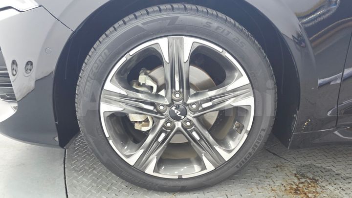 Kia K5 2022 — 5