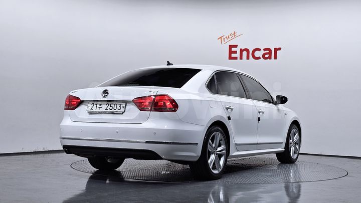 Volkswagen Passat 2015 — 2