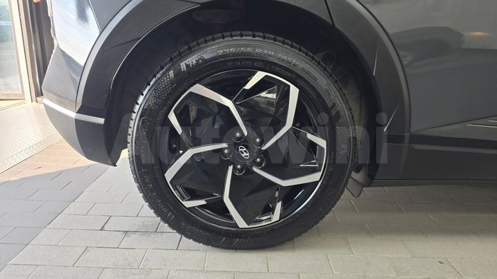 Hyundai Ioniq5 2023 — 5