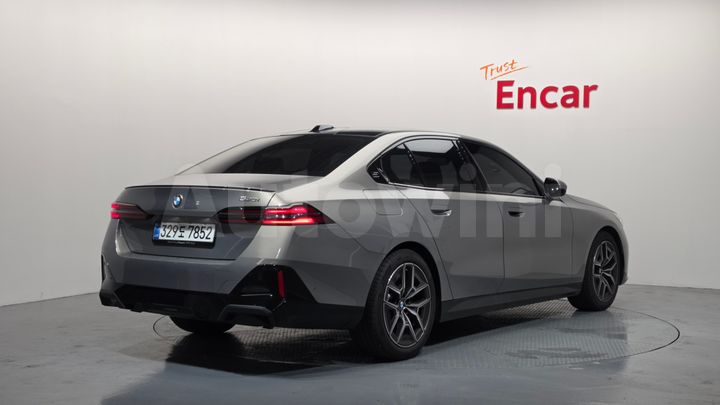 BMW 5 Series 2026 — 2