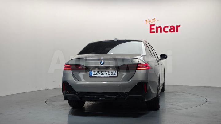 BMW 5 Series 2026 — 4