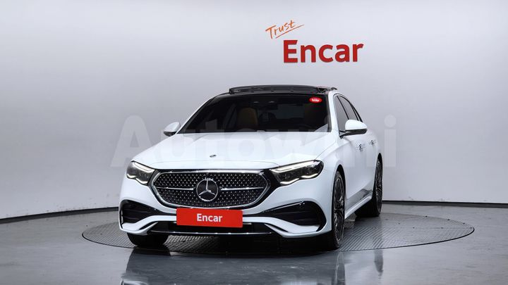 Mercedes-Benz E Class 2026 — 3