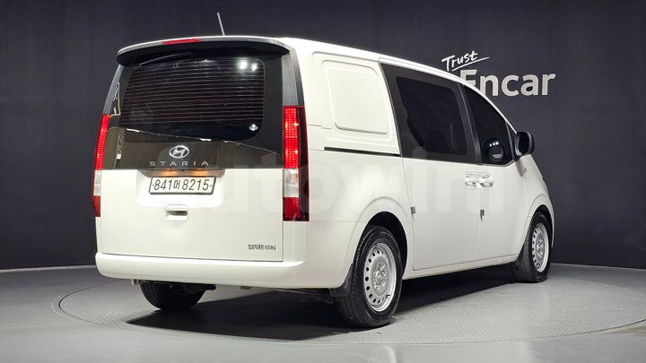 Hyundai Staria 2022 — 2