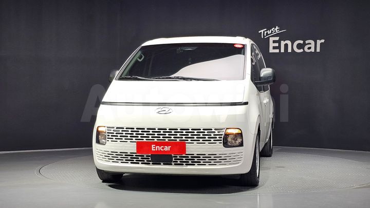Hyundai Staria 2022 — 3