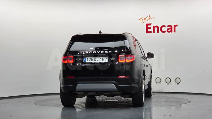 Land Rover Discovery Sport 2023 — 4