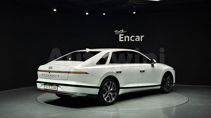 Hyundai Grandeur 2024 — 2