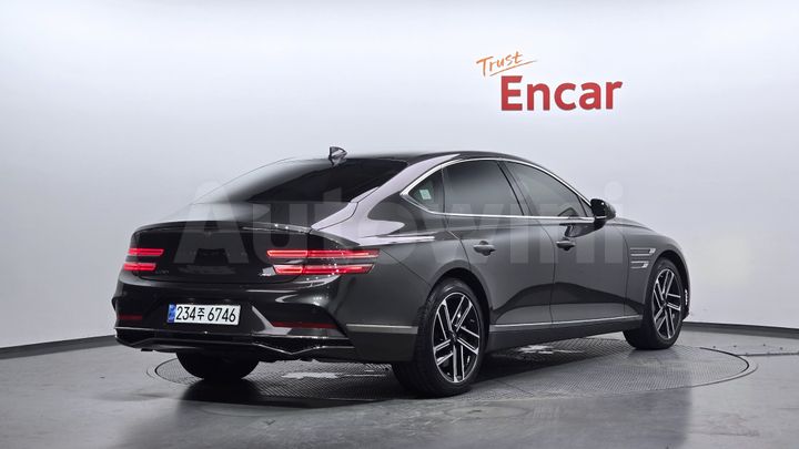 Genesis G80 2025 — 2