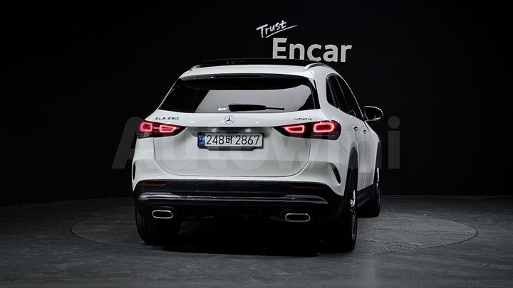 Mercedes-Benz GLA Class 2023 — 3