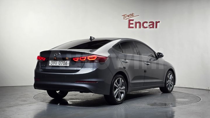 Hyundai Avante 2016 — 2