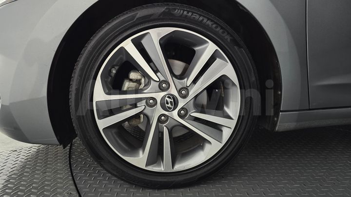 Hyundai Avante 2016 — 5