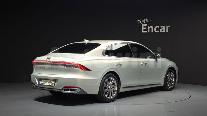 Hyundai Grandeur 2022 — 2