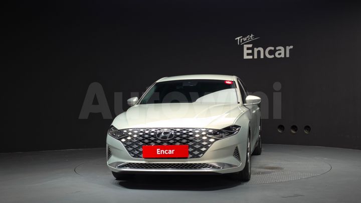 Hyundai Grandeur 2022 — 3