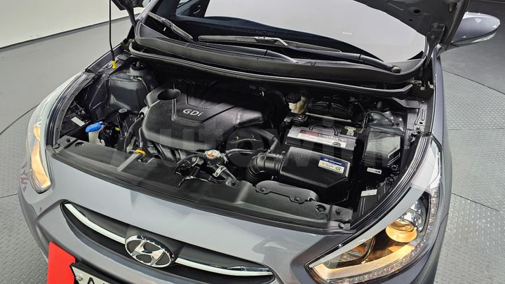 Hyundai Accent 2017 — 5