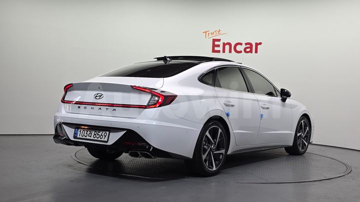 Hyundai Sonata 2021 — 2