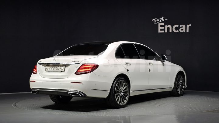 Mercedes-Benz E Class 2017 — 2