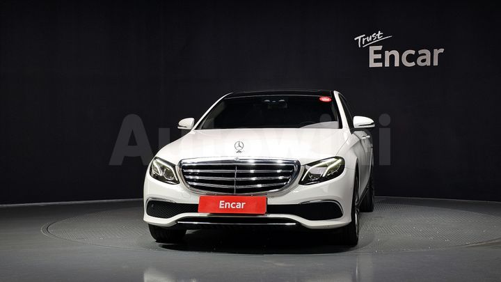 Mercedes-Benz E Class 2017 — 3