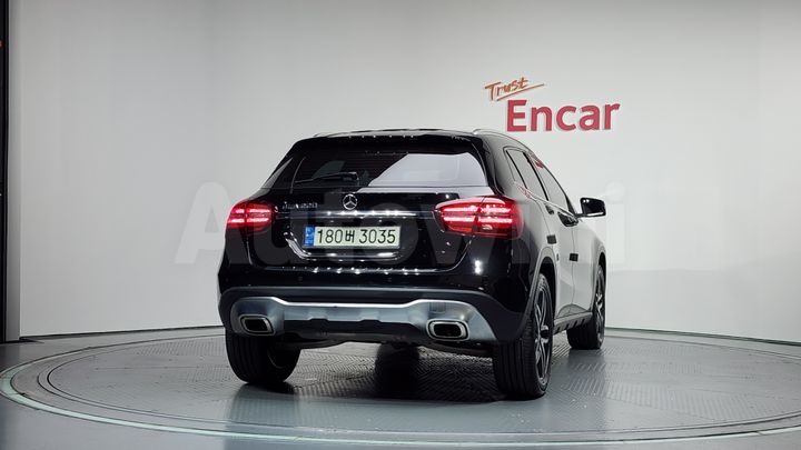 Mercedes-Benz GLA Class 2019 — 4