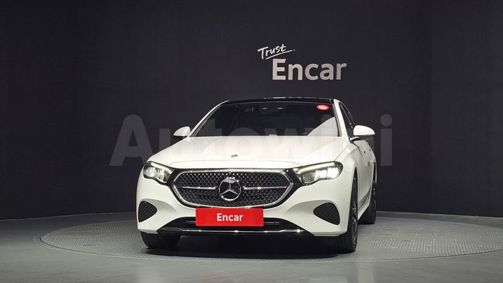 Mercedes-Benz E Class 2026 — 3