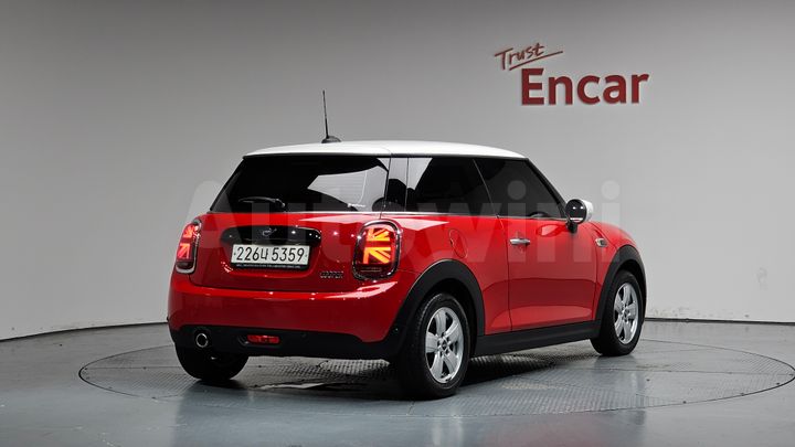 Mini Cooper 2021 — 2