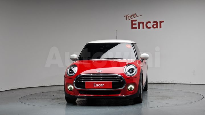 Mini Cooper 2021 — 3