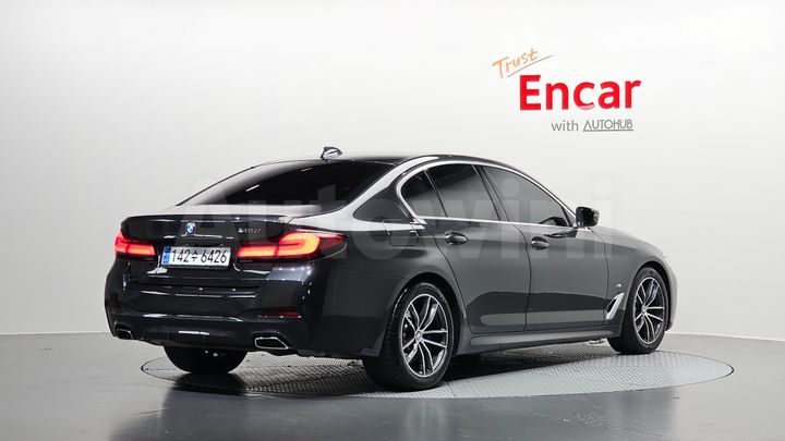 BMW 5 Series 2023 — 2