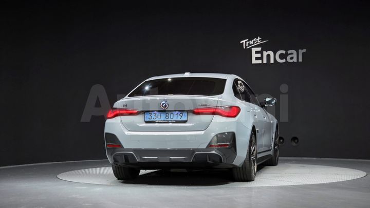 BMW i4 2022 — 4