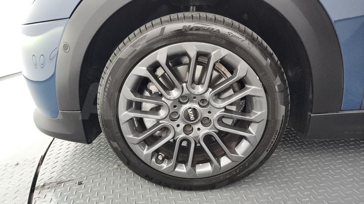 Mini Cooper 2025 — 5