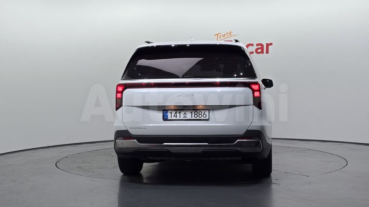 Kia Carnival 2025 — 4