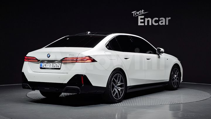 BMW 5 Series 2025 — 3
